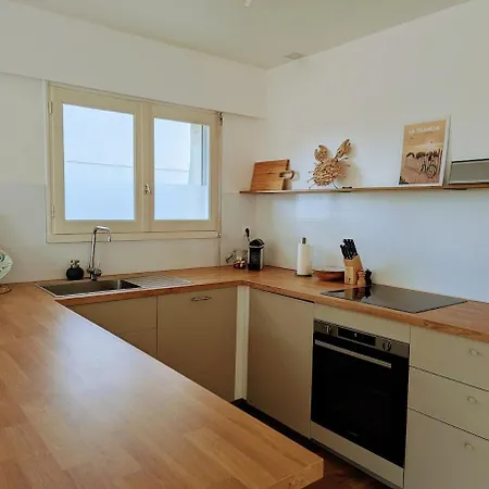 Charming House By The Sea - 2 Bedrooms - 5 People Nyaraló